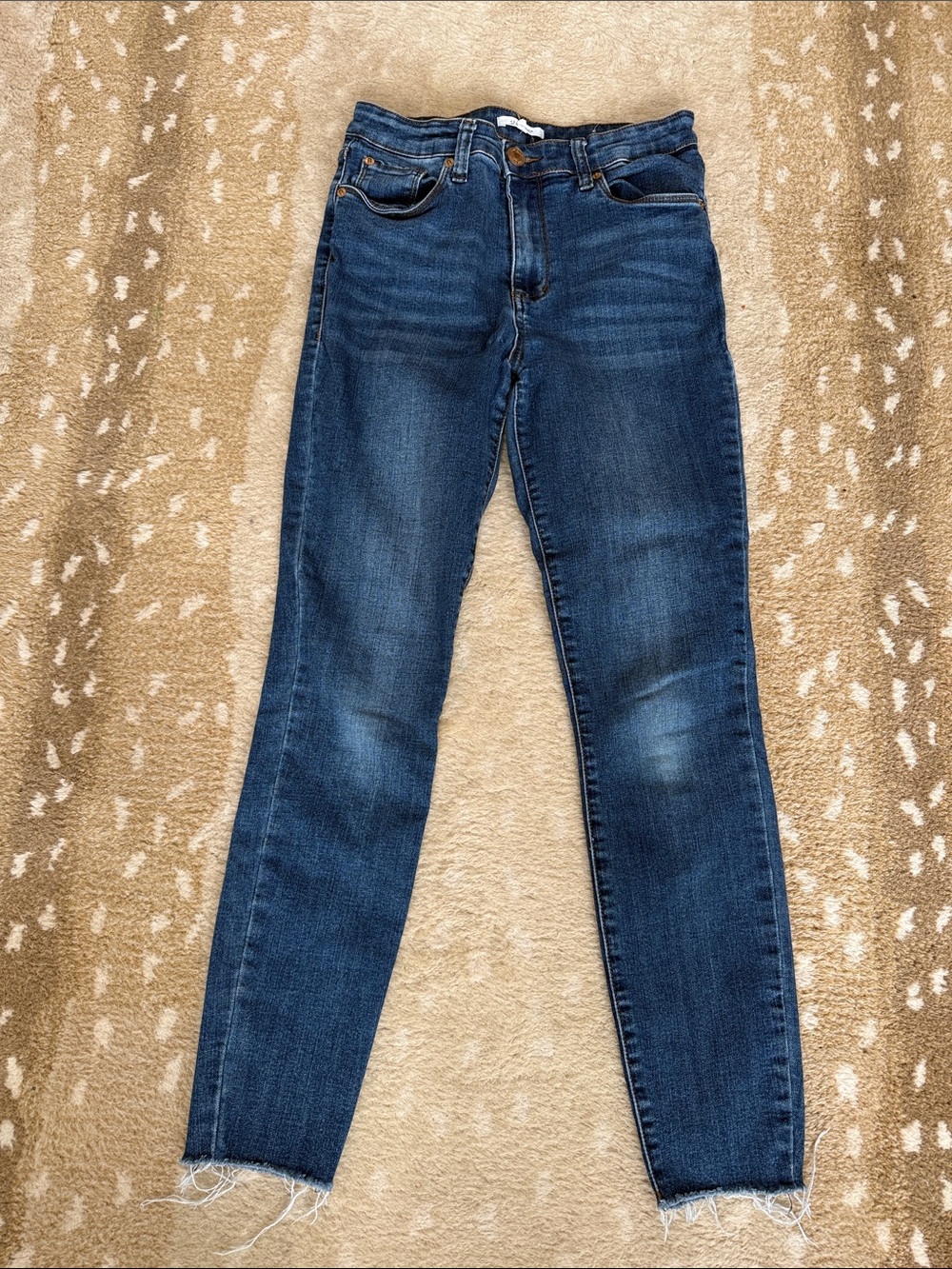 STS Blue “Emma” Mid-Rise Dark Blue Denim Skinny Ankle Jeans w/ Frayed Hem Sz 28